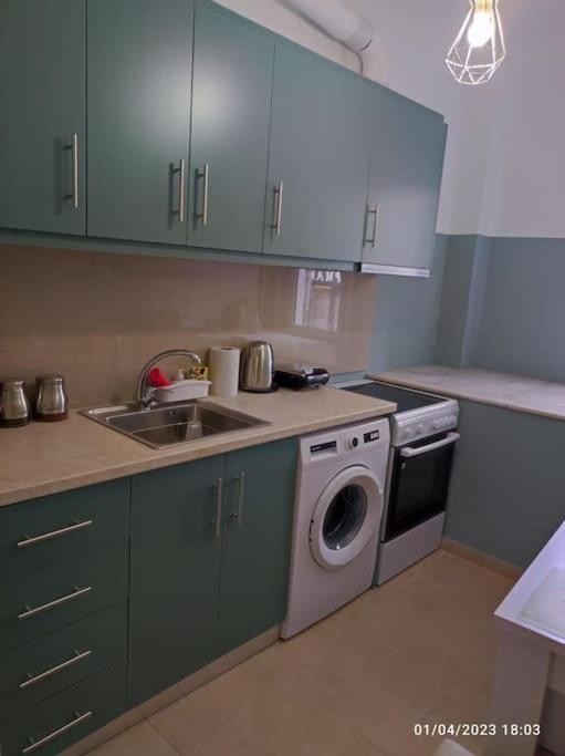 Cozy New Apartment Near The Beach Athena Bagian luar foto